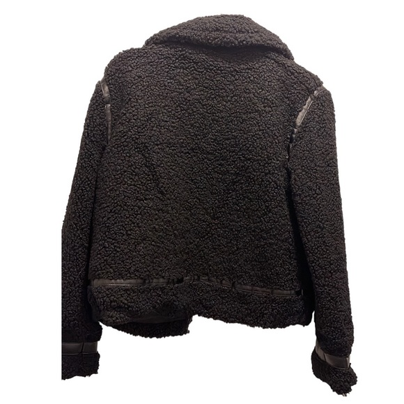 Black Sherpa Jacket - Picture 4 of 4